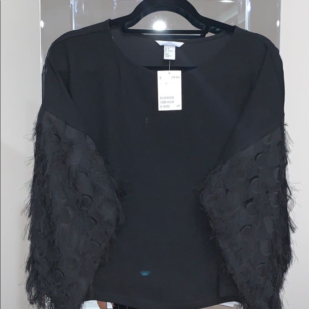 H&M black blouse with plumage size 6 new with tag